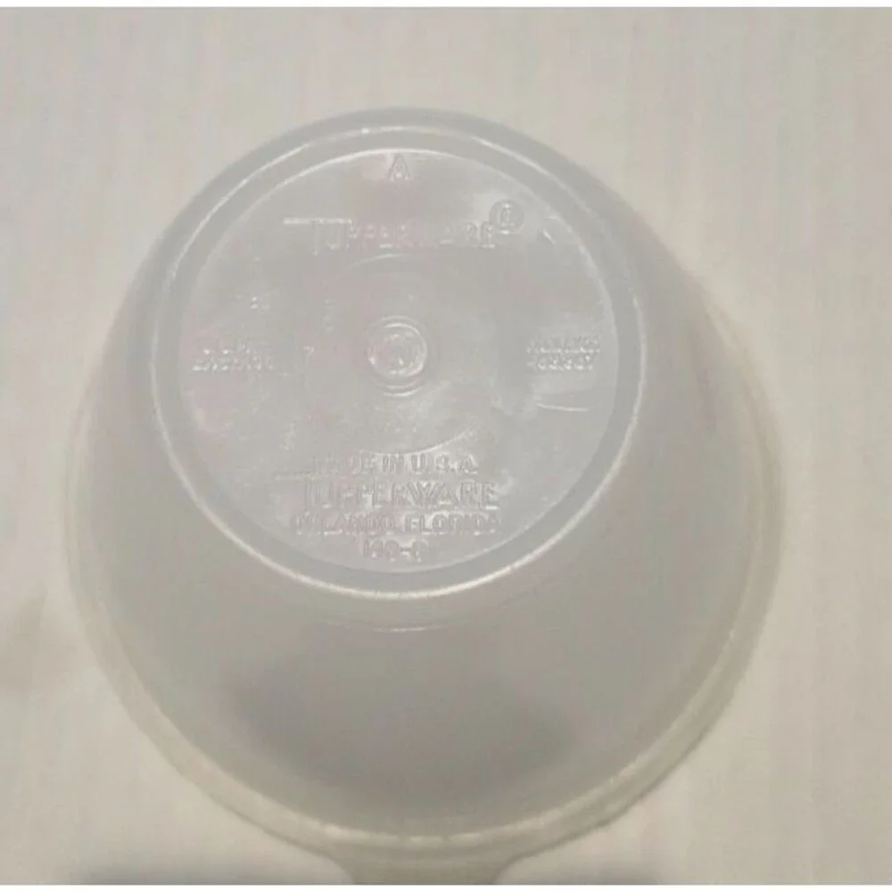 Tupperware Opaque Sheer Refrigerator Bowl 148 Seal Tight Lid 215 Made in USA VTG